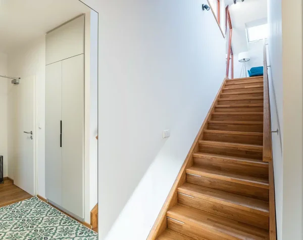 05-Apartman-Deluxe-mezonetovy-s-terasou-09-scaled-1.webp