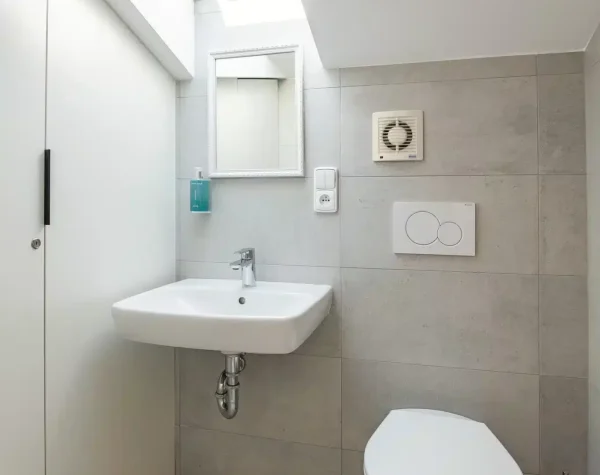 05-Apartman-Deluxe-mezonetovy-s-terasou-11-scaled-1-scaled.webp